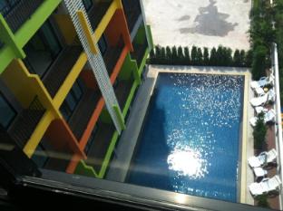 Dream At Wongamat Hotel Pattaya - Swimming Pool